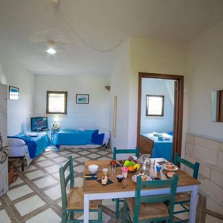 Lisa With Huge Pool And Garden - Happy Villa Melendugno
